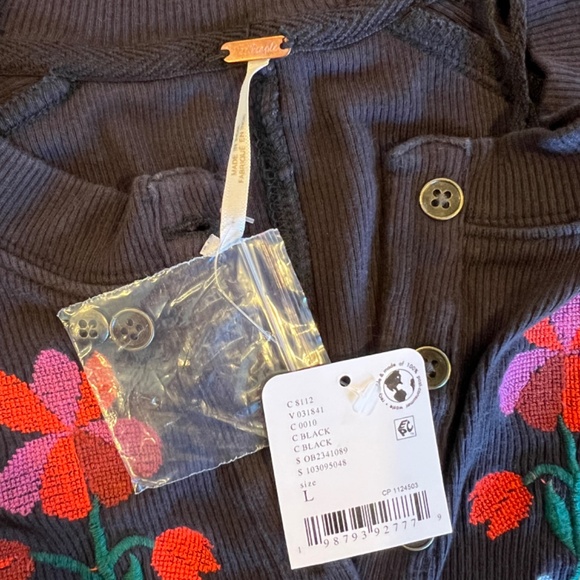 NWT Free People Fleur Embroidered Cuff Ribbed Henley Top L - Picture 5 of 8